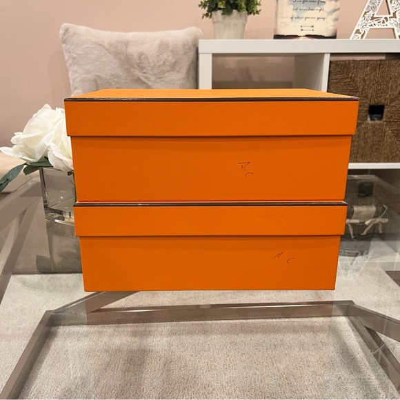 Hermes Empty Shoe Boxes (Set of 2) - Picture 4 of 9